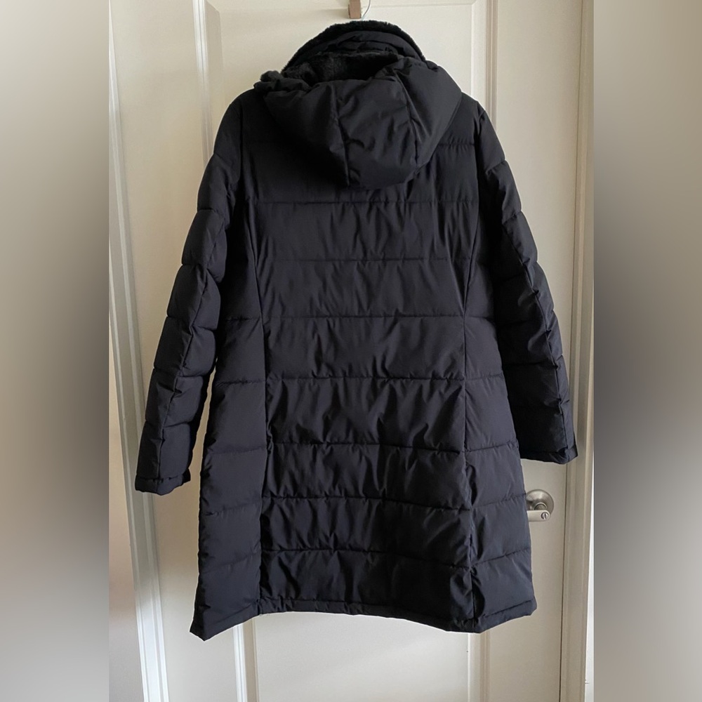 Andrew Marc Black Quilted Down-Style Coat with Fur-Trim Collar - Picture 2 of 2
